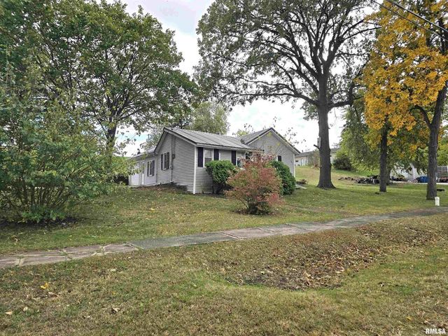 607 N BLUFF Street, Albany, IL 61230