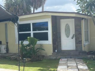 192 CAROLINE Drive, Royal Palm Estates, West Palm Beach, FL 33413