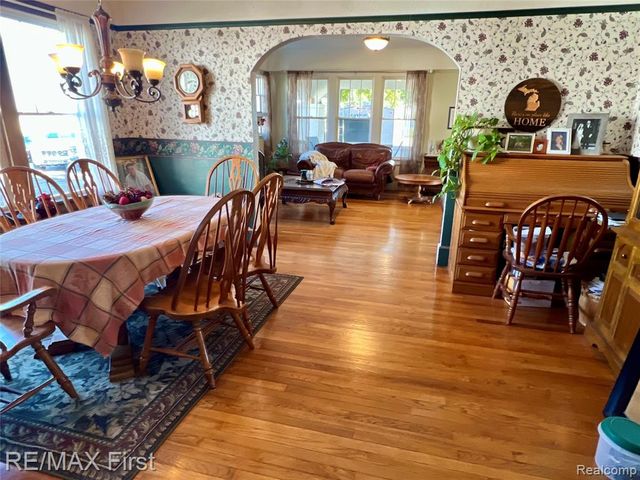 9280 River Road, Clay, MI 48001