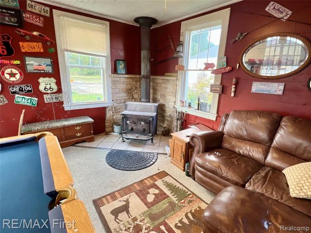 9280 River Road, Clay, MI 48001
