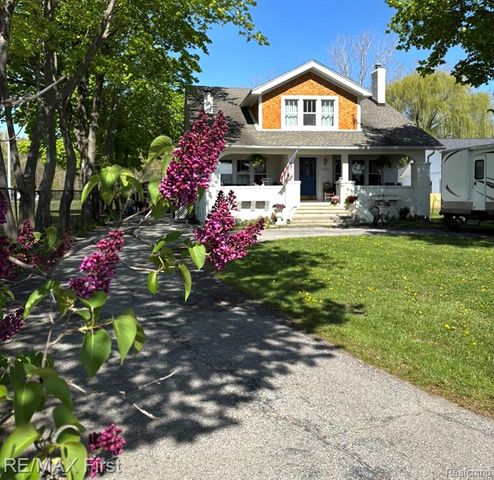9280 River Road, Clay, MI 48001