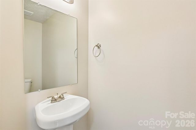 5904 Leawood Run Court, Charlotte, NC 28269