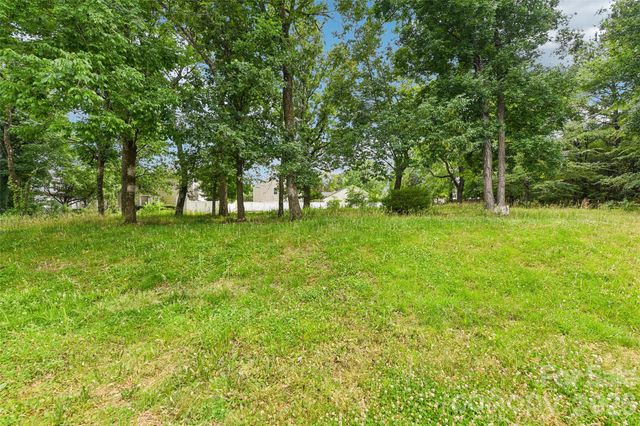 5904 Leawood Run Court, Charlotte, NC 28269