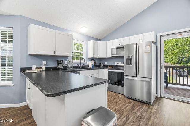 650 Lloyd Huskey Road, Pigeon Forge, TN 37863