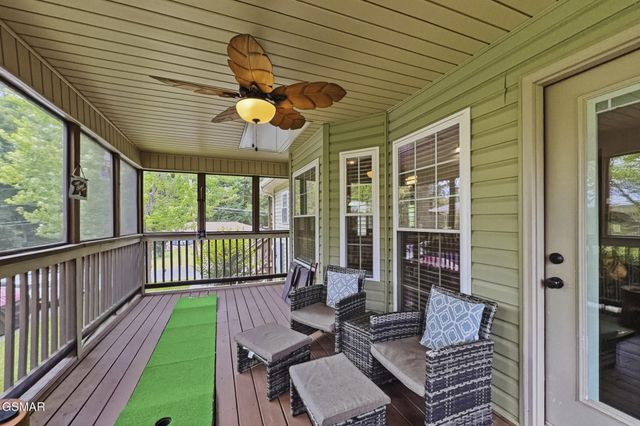 650 Lloyd Huskey Road, Pigeon Forge, TN 37863