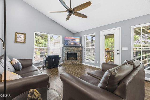 650 Lloyd Huskey Road, Pigeon Forge, TN 37863