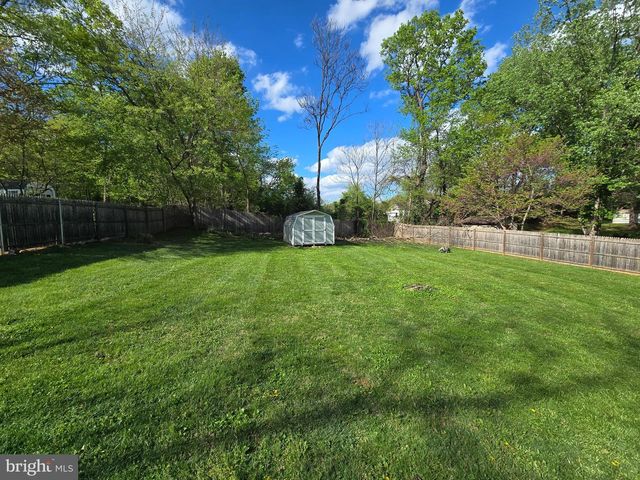 32 SCOTT DR, Shepherdstown, WV 25443