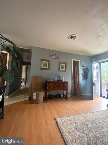 32 SCOTT DR, Shepherdstown, WV 25443
