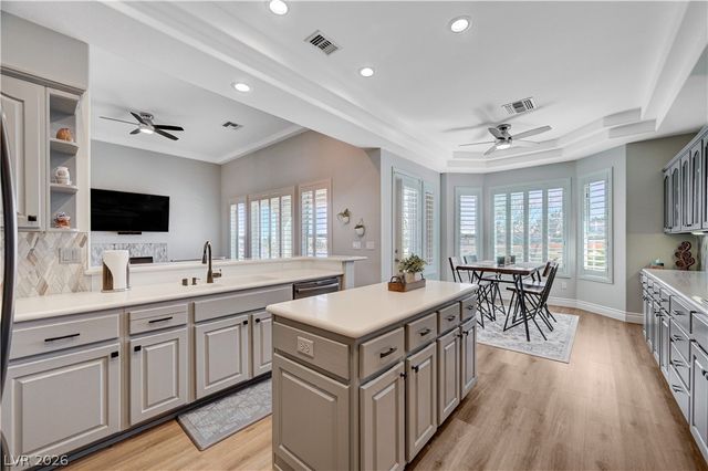 10533 Shoalhaven Drive, Las Vegas, NV 89134