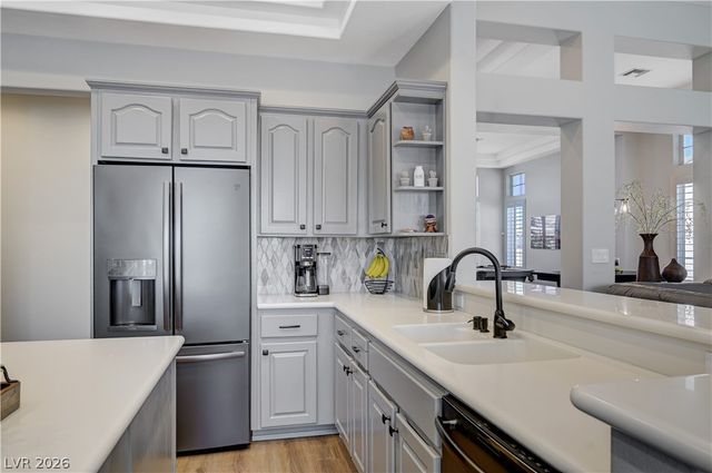 10533 Shoalhaven Drive, Las Vegas, NV 89134