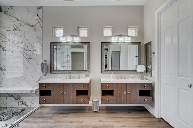 10533 Shoalhaven Drive, Las Vegas, NV 89134