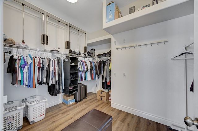 10533 Shoalhaven Drive, Las Vegas, NV 89134