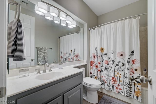 10533 Shoalhaven Drive, Las Vegas, NV 89134