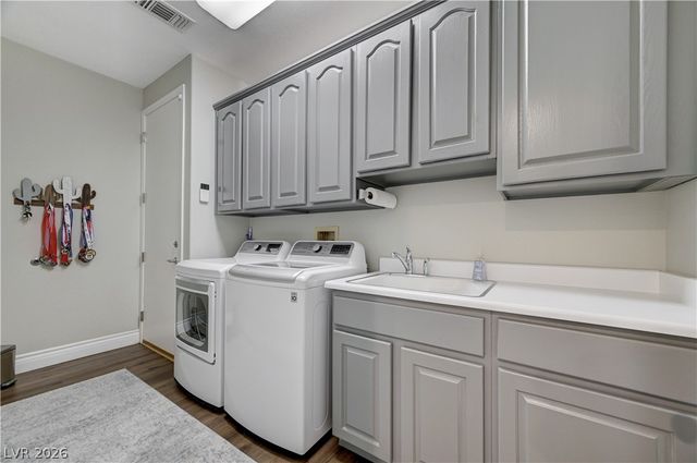 10533 Shoalhaven Drive, Las Vegas, NV 89134