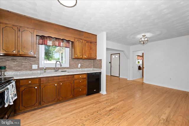 376 VALLEY DRIVE, Fayetteville, PA 17222