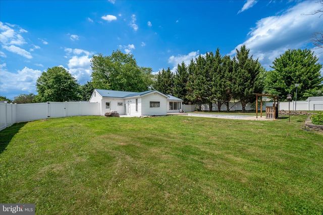 376 VALLEY DRIVE, Fayetteville, PA 17222