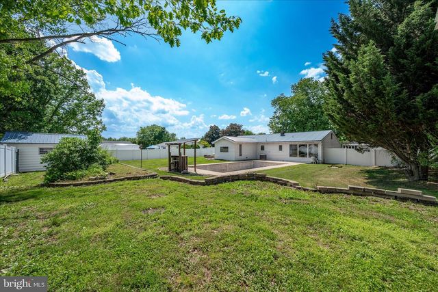 376 VALLEY DRIVE, Fayetteville, PA 17222