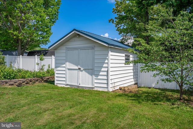 376 VALLEY DRIVE, Fayetteville, PA 17222