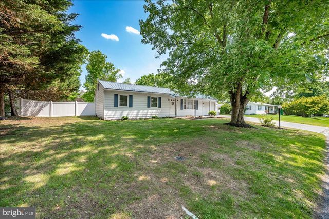 376 VALLEY DRIVE, Fayetteville, PA 17222