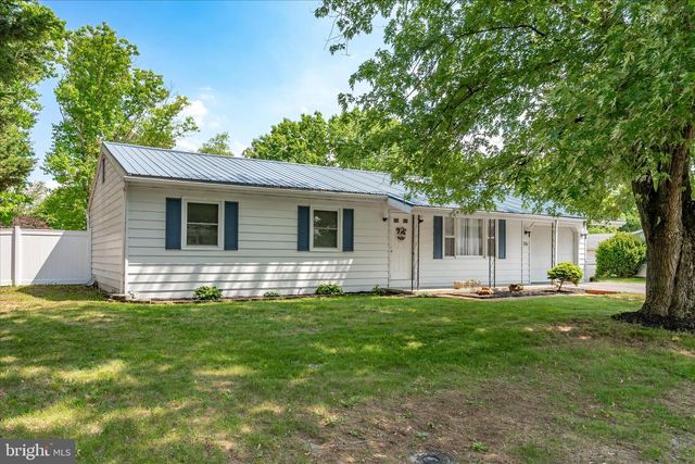 376 VALLEY DRIVE, Fayetteville, PA 17222