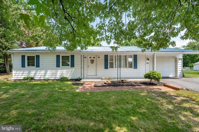 376 VALLEY DRIVE, Fayetteville, PA 17222