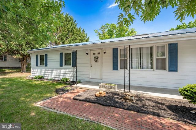 376 VALLEY DRIVE, Fayetteville, PA 17222