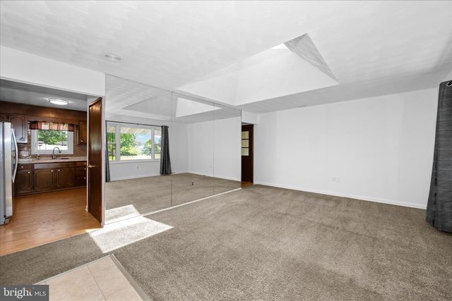 376 VALLEY DRIVE, Fayetteville, PA 17222