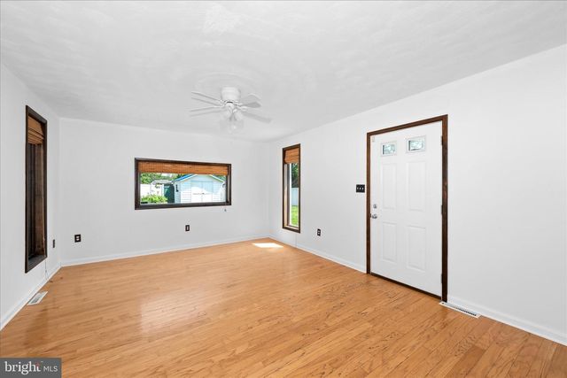 376 VALLEY DRIVE, Fayetteville, PA 17222