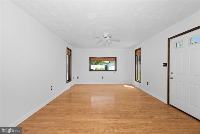 376 VALLEY DRIVE, Fayetteville, PA 17222