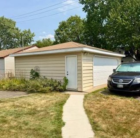 2620 York Avenue N, Robbinsdale, MN 55422