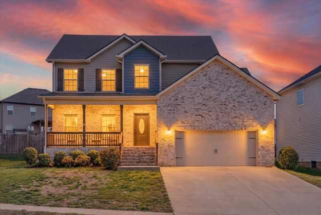 1990 Jackie Lorraine Dr, Clarksville, TN 37042