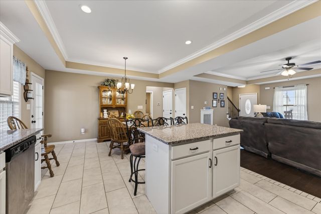 1990 Jackie Lorraine Dr, Clarksville, TN 37042