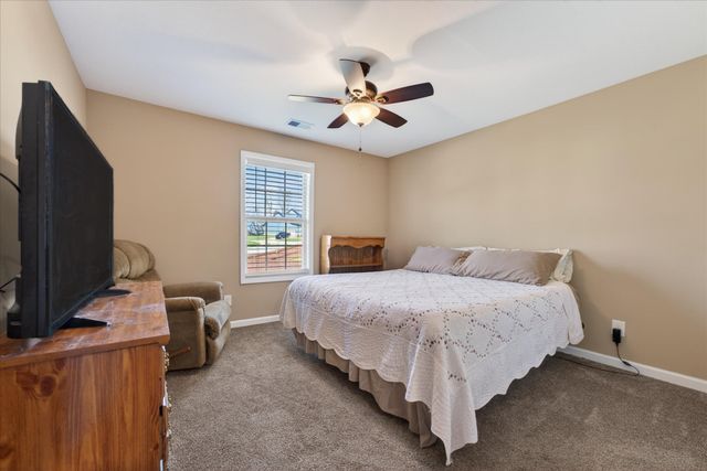 1990 Jackie Lorraine Dr, Clarksville, TN 37042