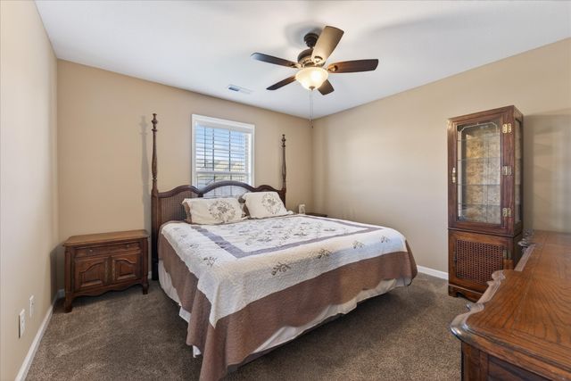 1990 Jackie Lorraine Dr, Clarksville, TN 37042