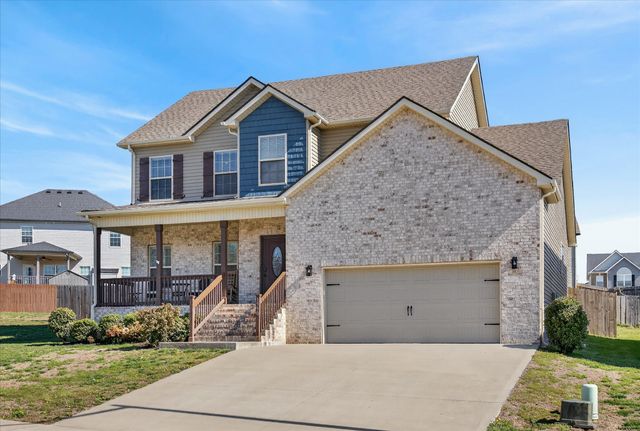 1990 Jackie Lorraine Dr, Clarksville, TN 37042