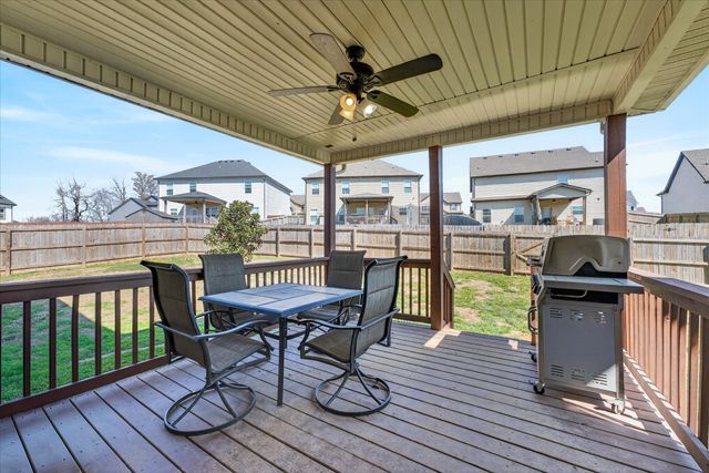 1990 Jackie Lorraine Dr, Clarksville, TN 37042