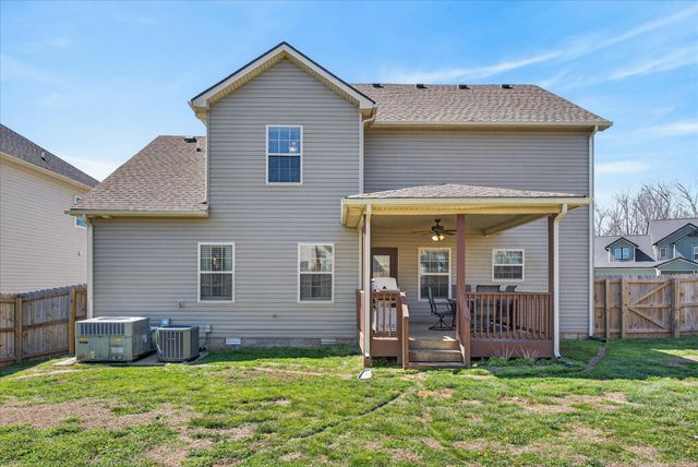 1990 Jackie Lorraine Dr, Clarksville, TN 37042