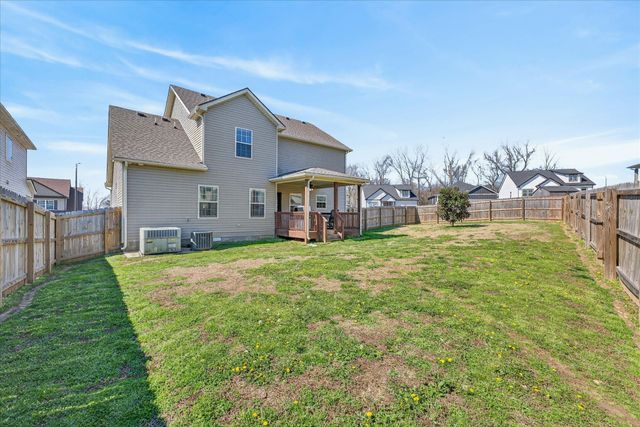 1990 Jackie Lorraine Dr, Clarksville, TN 37042