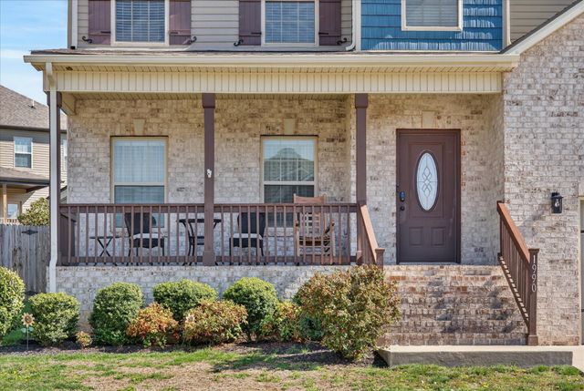 1990 Jackie Lorraine Dr, Clarksville, TN 37042