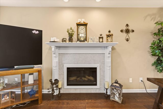 1990 Jackie Lorraine Dr, Clarksville, TN 37042