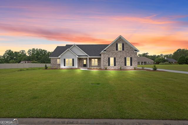 10 Honeysuckle Drive, Claxton, GA 30417