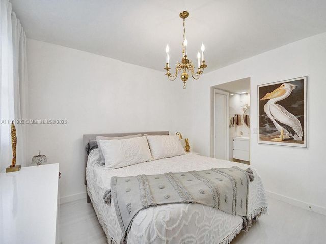 300 Golden Isles Dr 312, Hallandale Beach, FL 33009