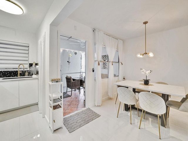 300 Golden Isles Dr 312, Hallandale Beach, FL 33009