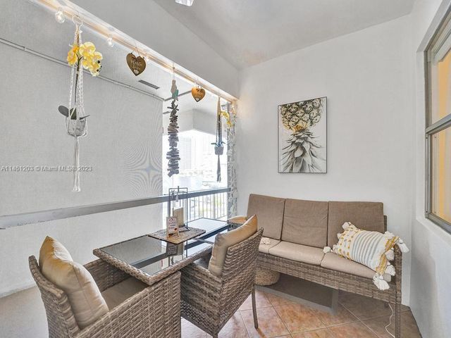 300 Golden Isles Dr 312, Hallandale Beach, FL 33009