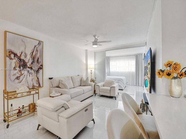 300 Golden Isles Dr 312, Hallandale Beach, FL 33009