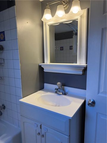 529 Craighead St, Canonsburg, PA 15317