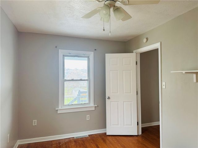 529 Craighead St, Canonsburg, PA 15317