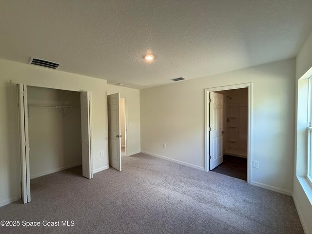 467 Garnet Street SW, Palm Bay, FL 32908