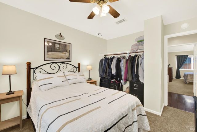 1404 Donner Ct, Suisun City, CA 94585