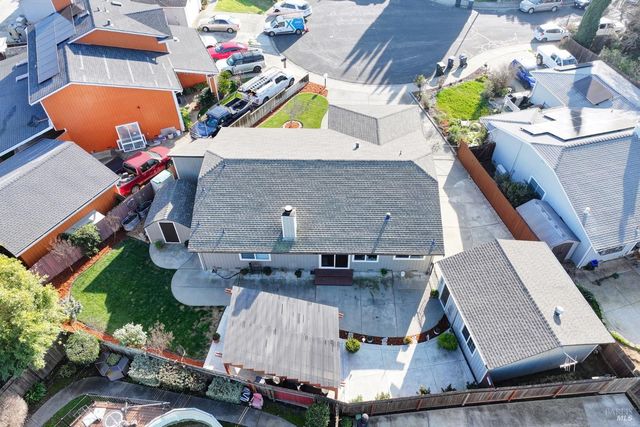 1404 Donner Ct, Suisun City, CA 94585